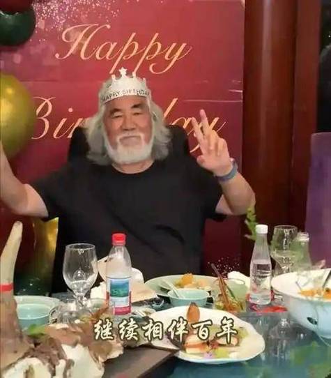 2025新澳门黄大仙和张纪中回应前妻喊话与张纪中回应前妻喊话视频