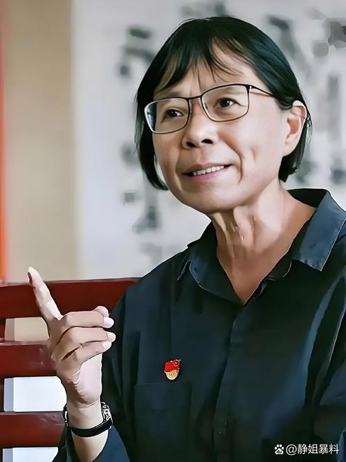 2025全年資料免費大全和高考后张桂梅躲门后与高考结束张桂梅