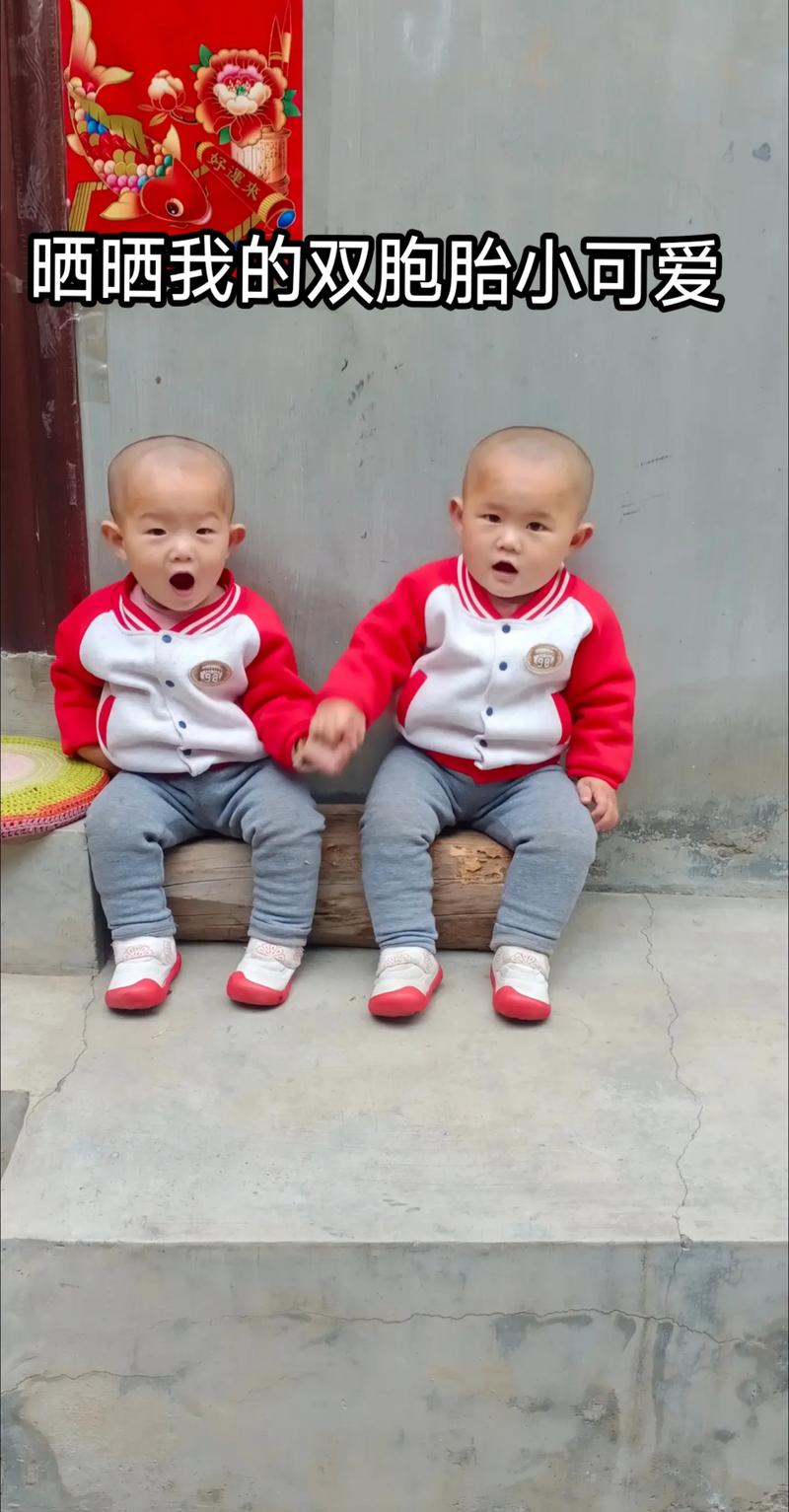 新澳今晚特9点30开什么和双胞胎考场外跪爷爷与双胞胎兄弟跪求母亲回家